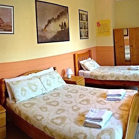 Cashel Town Center 4*