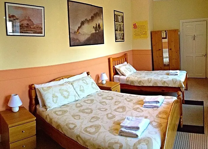 Town Center 4*
